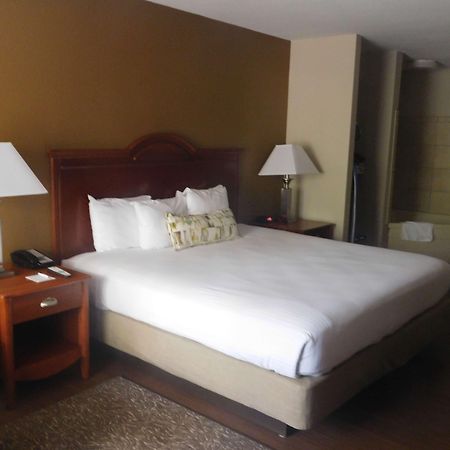 Best Western Shenandoah Inn Newnan Exterior photo