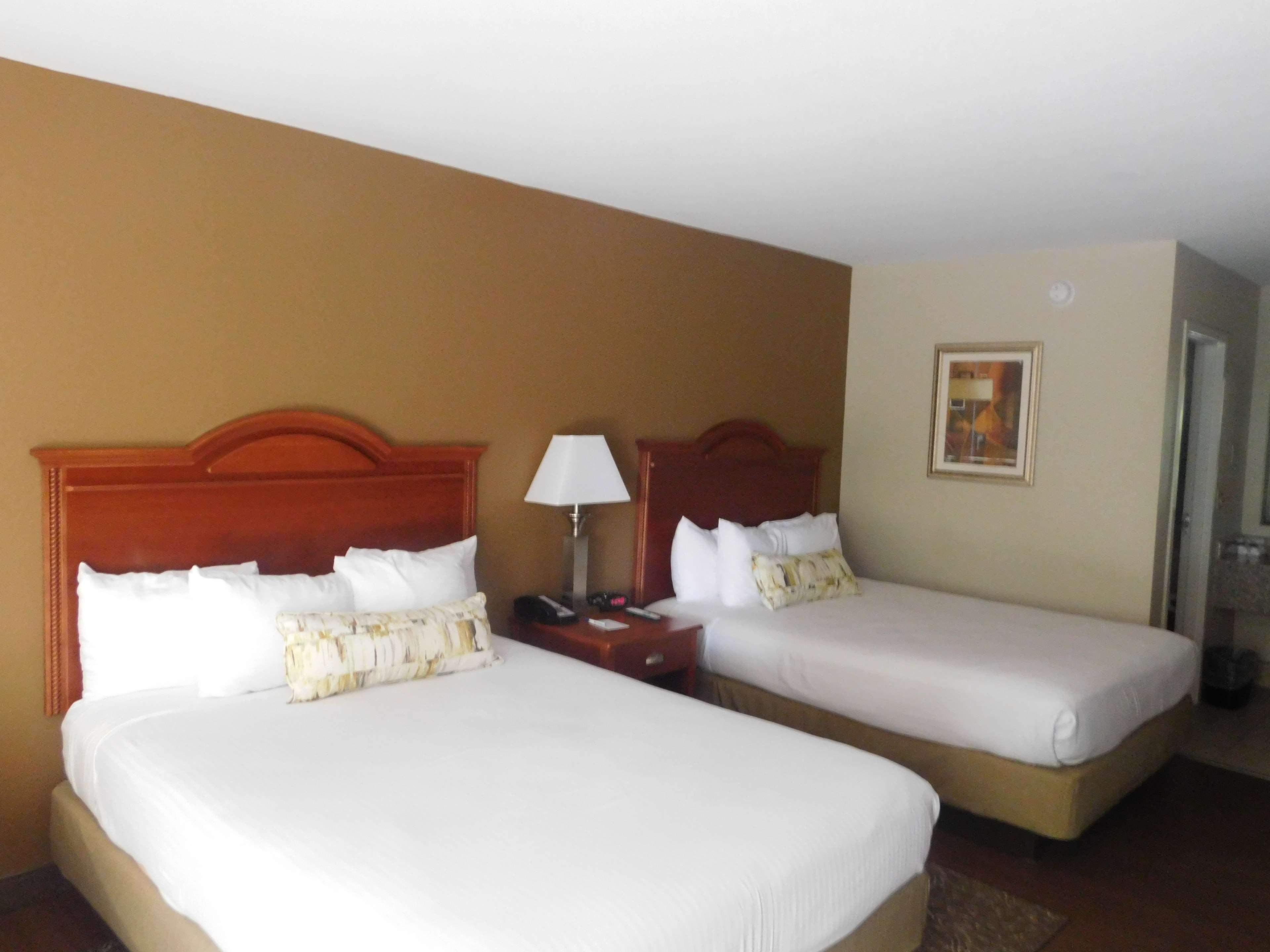 Best Western Shenandoah Inn Newnan Exterior photo