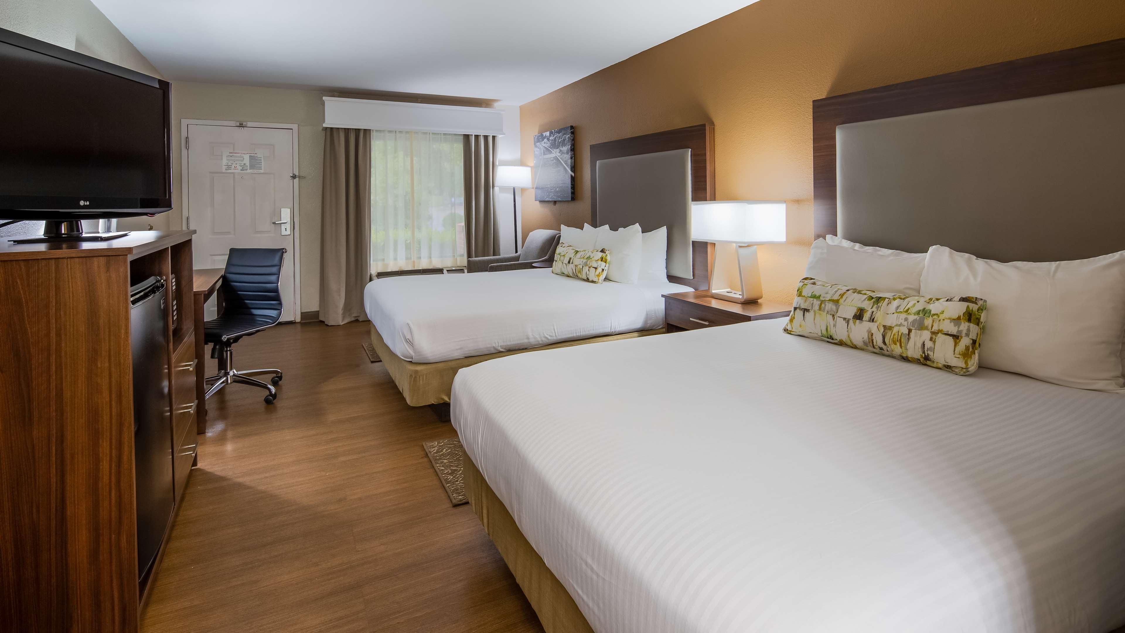 Best Western Shenandoah Inn Newnan Exterior photo