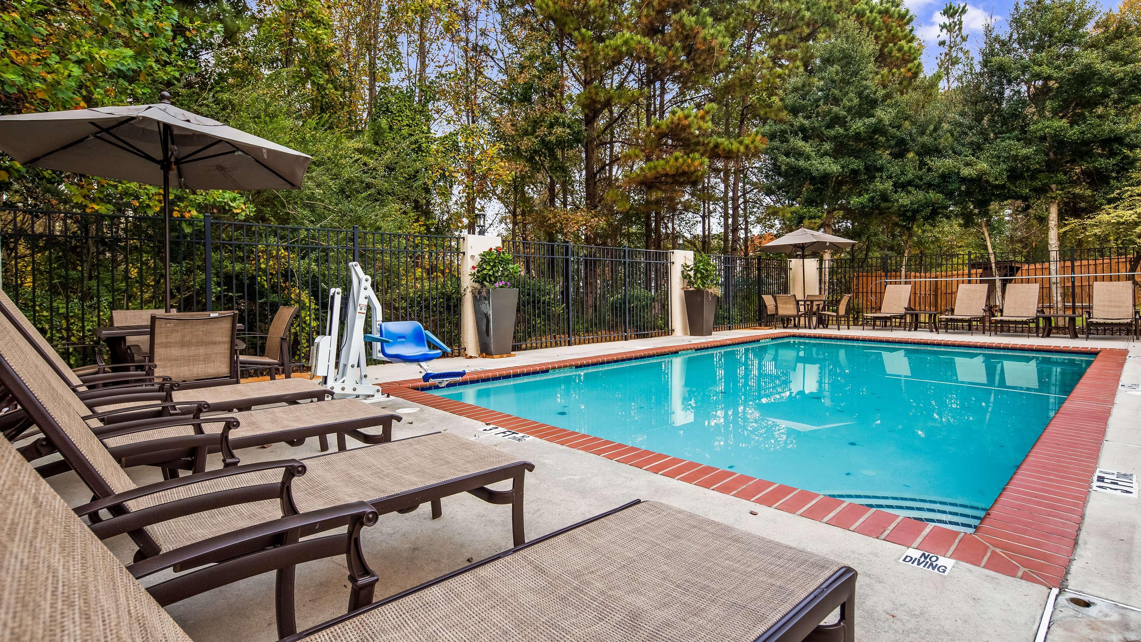 Best Western Shenandoah Inn Newnan Exterior photo