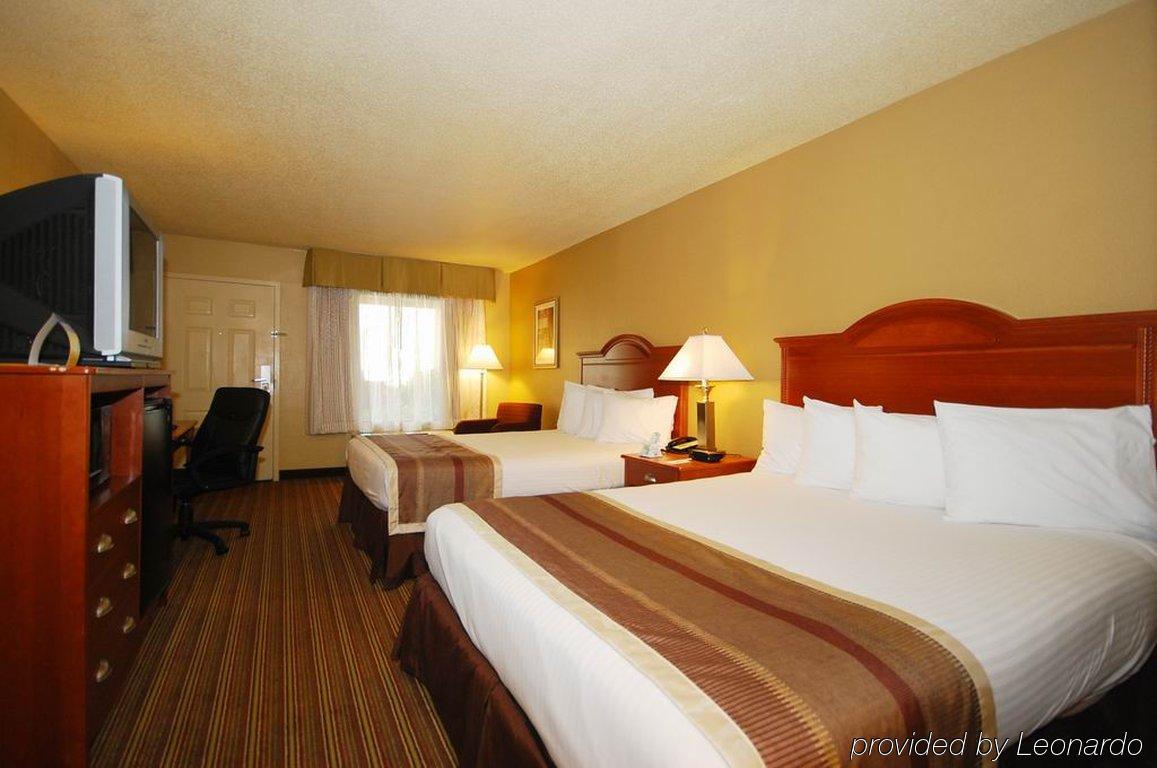 Best Western Shenandoah Inn Newnan Exterior photo